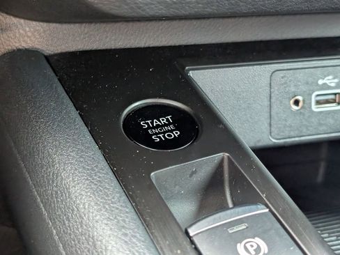 Used 2025 Nissan Kicks S FWD image 21