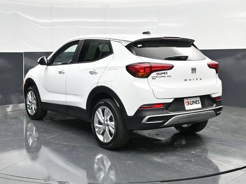 Used 2025 Buick Encore GX Preferred AWD/4WD image 12