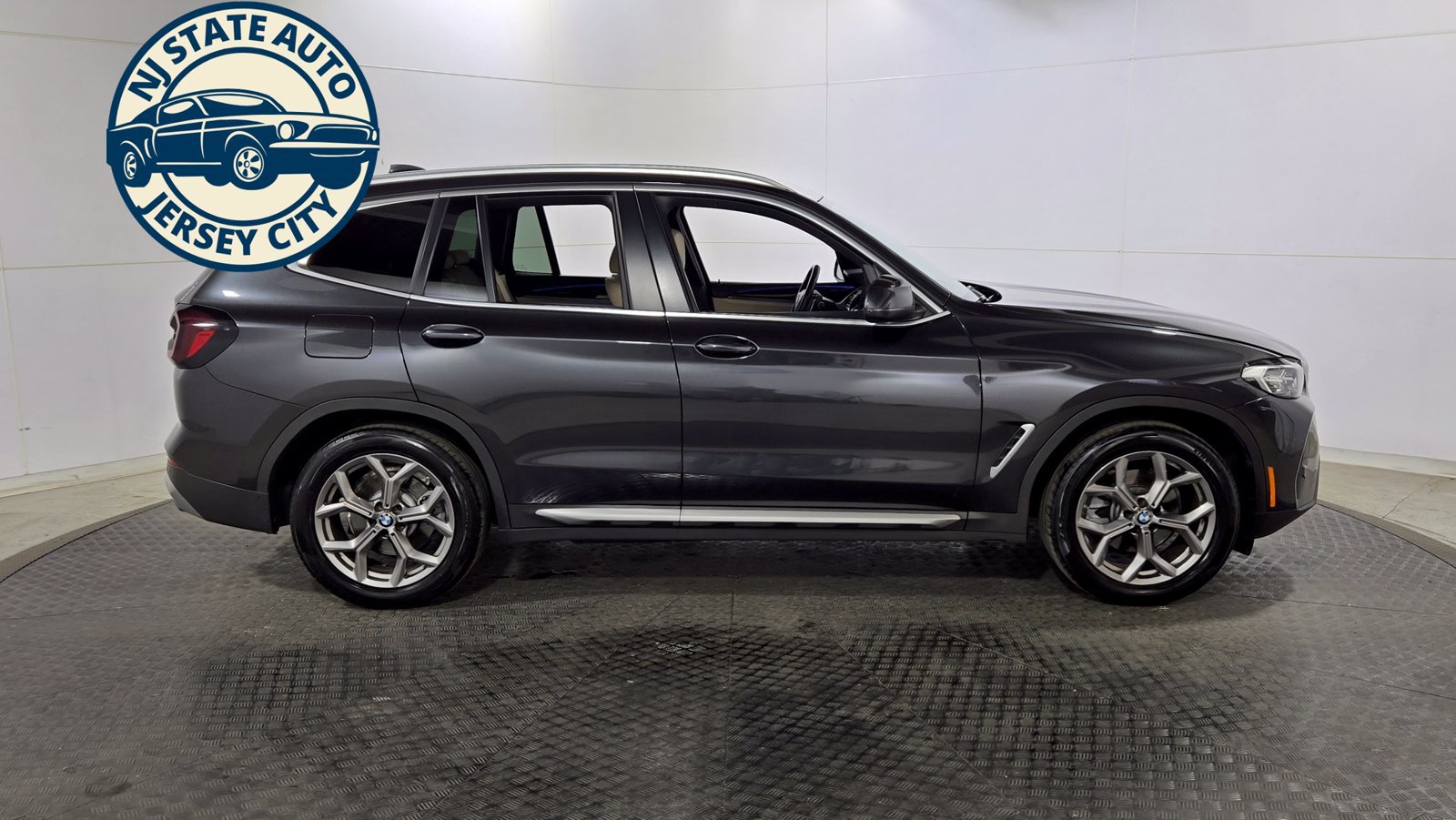 Used 2022 BMW X3 xDrive30i w/ Premium Package 2 AWD/4WD image 8