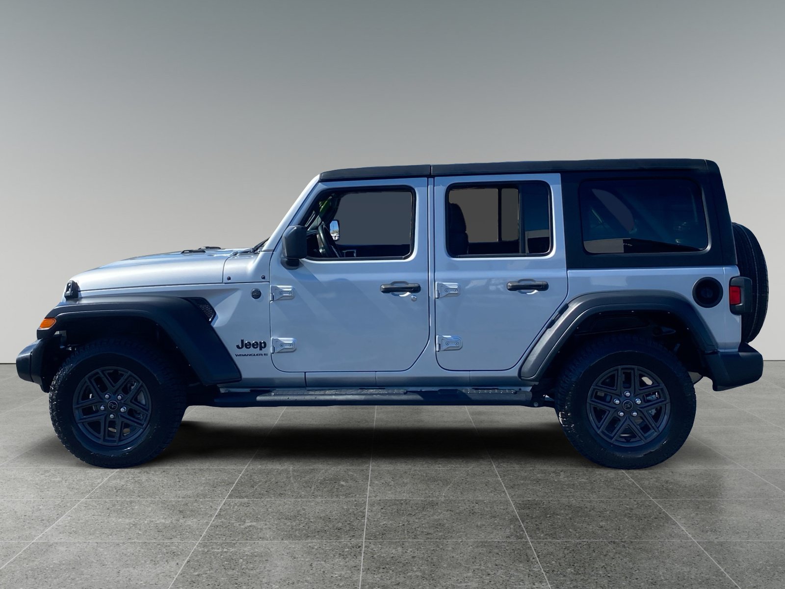 Used 2024 Jeep Wrangler Unlimited Sport AWD/4WD image 2