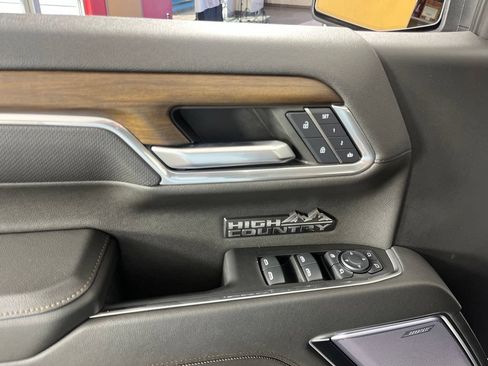 Certified 2024 Chevrolet Silverado 1500 High Country w/ Technology Package AWD/4WD image 19