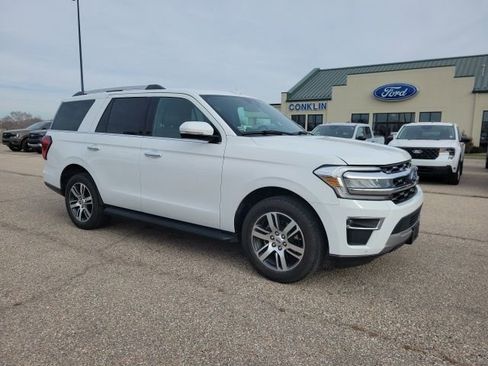 Used 2024 Ford Expedition Limited image 21