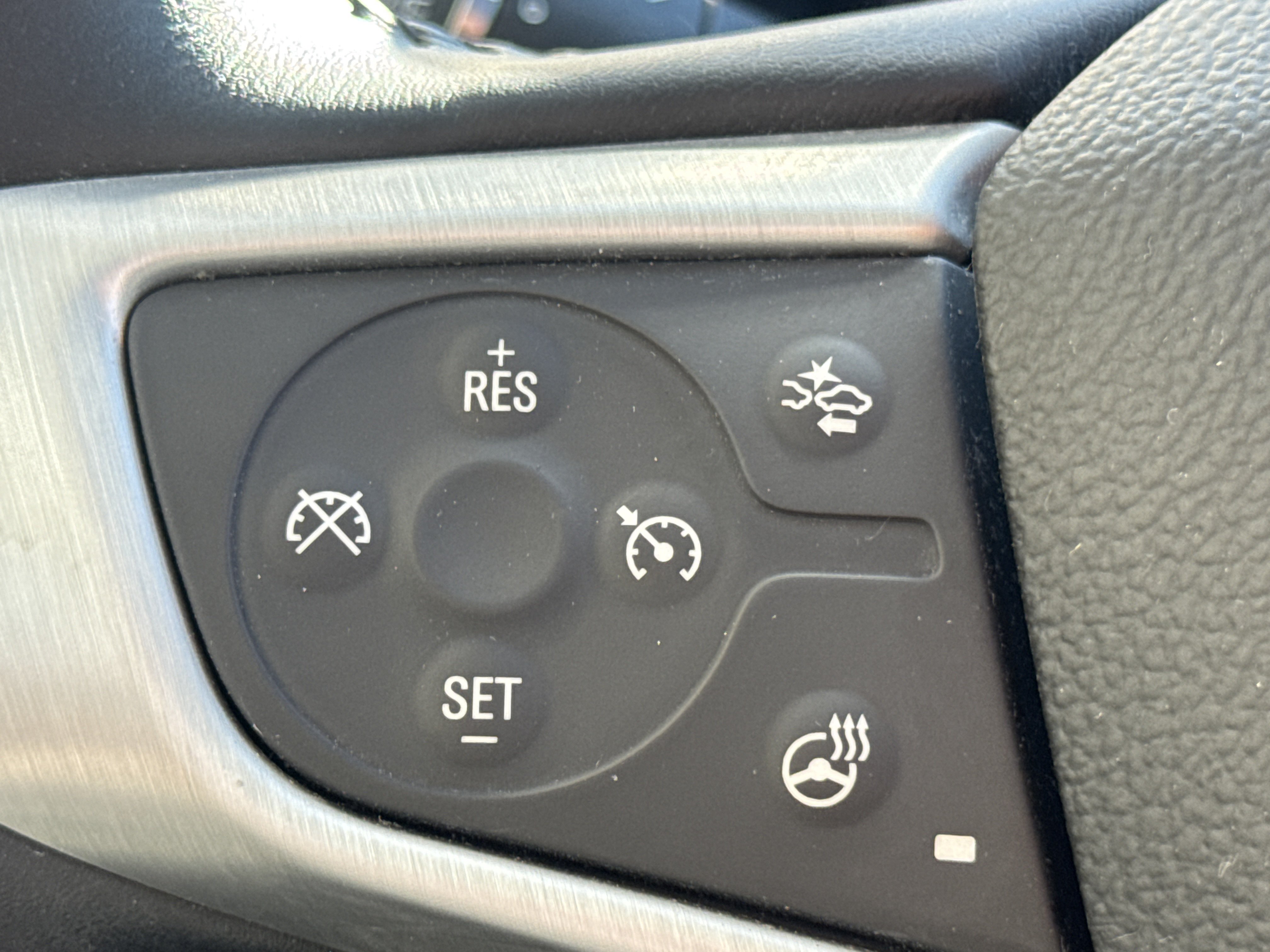 Used 2022 GMC Terrain SLT w/ Infotainment Package II AWD/4WD image 19