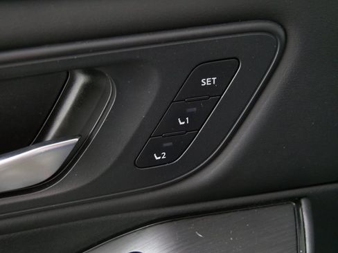 Used 2023 Nissan Rogue SL AWD/4WD image 15