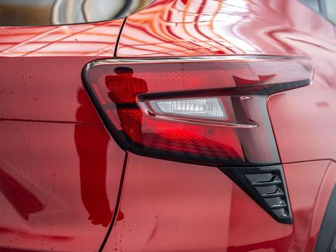 New 2026 Chevrolet Trax RS w/ Sunroof Package FWD image 8