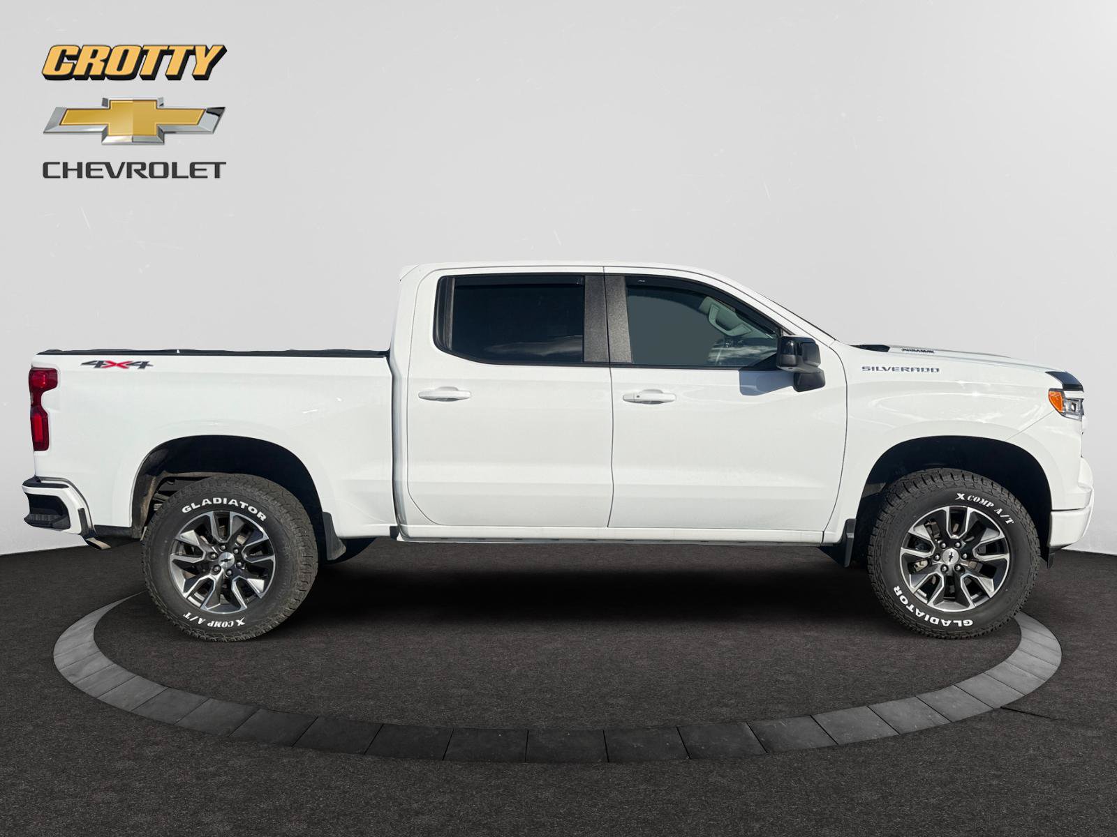 Used 2024 Chevrolet Silverado 1500 RST w/ Max Trailering Package AWD/4WD image 6
