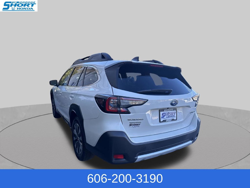 Used 2023 Subaru Outback Limited AWD/4WD image 9