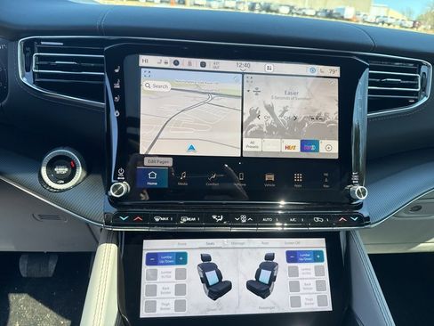 New 2026 Jeep Grand Wagoneer Summit image 12