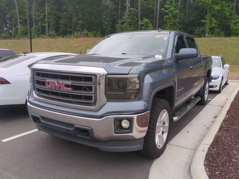 Used 2014 GMC Sierra 1500 SLE w/ SLE Value Package AWD/4WD image 2
