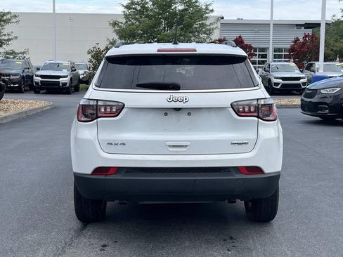 Used 2024 Jeep Compass Latitude AWD/4WD image 4