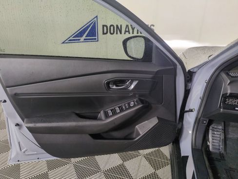 Used 2023 Honda Accord Sport image 10