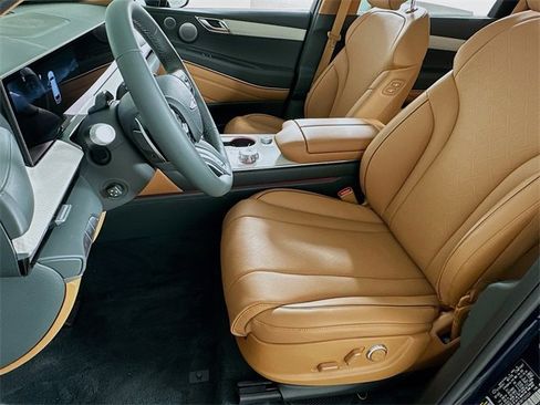 New 2026 Genesis GV80 2.5T Advanced image 9