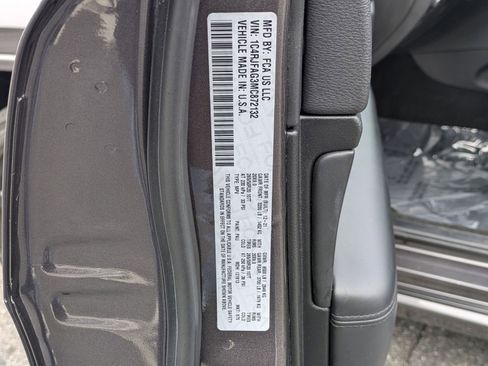 Used 2021 Jeep Grand Cherokee Laredo X image 24