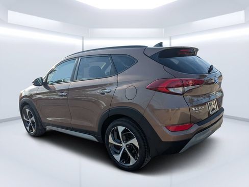 Used 2017 Hyundai Tucson Limited w/ Limited Ultimate Package 03 FWD image 5