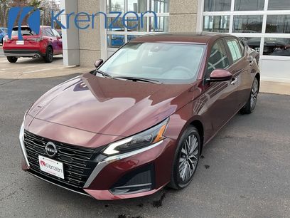 Used 2023 Nissan Altima 2.5 SV w/ SV Premium Package