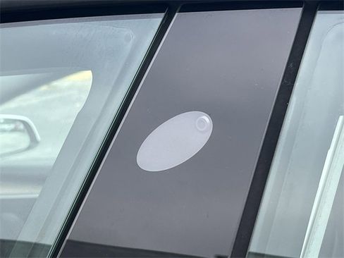 Used 2022 Tesla Model 3 Standard Range image 30