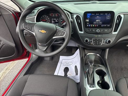 Used 2024 Chevrolet Malibu LT image 28