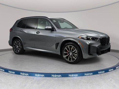 New 2026 BMW X5 xDrive40i w/ M Sport Package AWD/4WD image 3