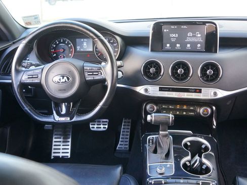 Used 2020 Kia Stinger GT-Line image 33