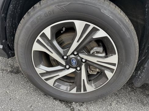 Used 2024 Subaru Crosstrek 2.0i Premium image 14