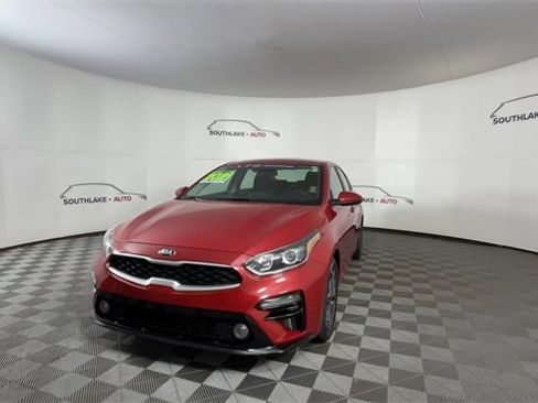 Certified 2021 Kia Forte LXS image 3