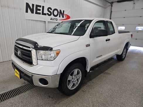 Used 2010 Toyota Tundra 4x4 Double Cab image 4