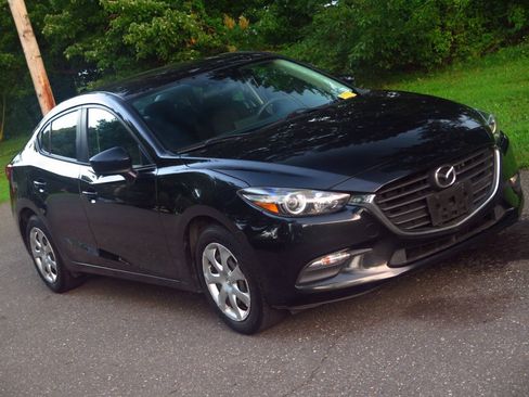 Used 2017 MAZDA MAZDA3 Sport FWD image 25