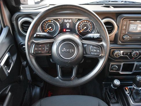 Used 2018 Jeep Wrangler Unlimited Sport AWD/4WD image 16