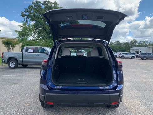 New 2026 Nissan Rogue SV FWD image 5
