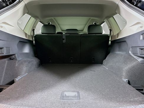 Used 2020 Volkswagen Tiguan SE w/ Panoramic Sunroof Package image 29