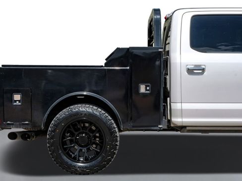 Used 2019 Ford F250 Platinum w/ Platinum Ultimate Package image 6