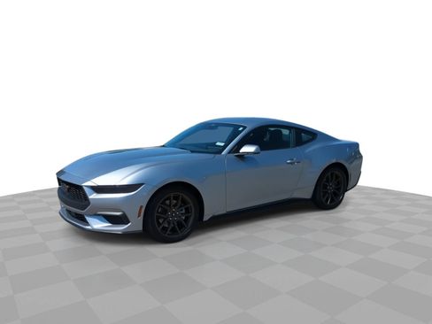 Used 2026 Ford Mustang Coupe w/ Bronze Appearance Package RWD image 4