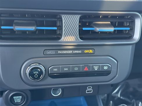 New 2025 Ford Maverick XLT w/ XLT Luxury Package image 17