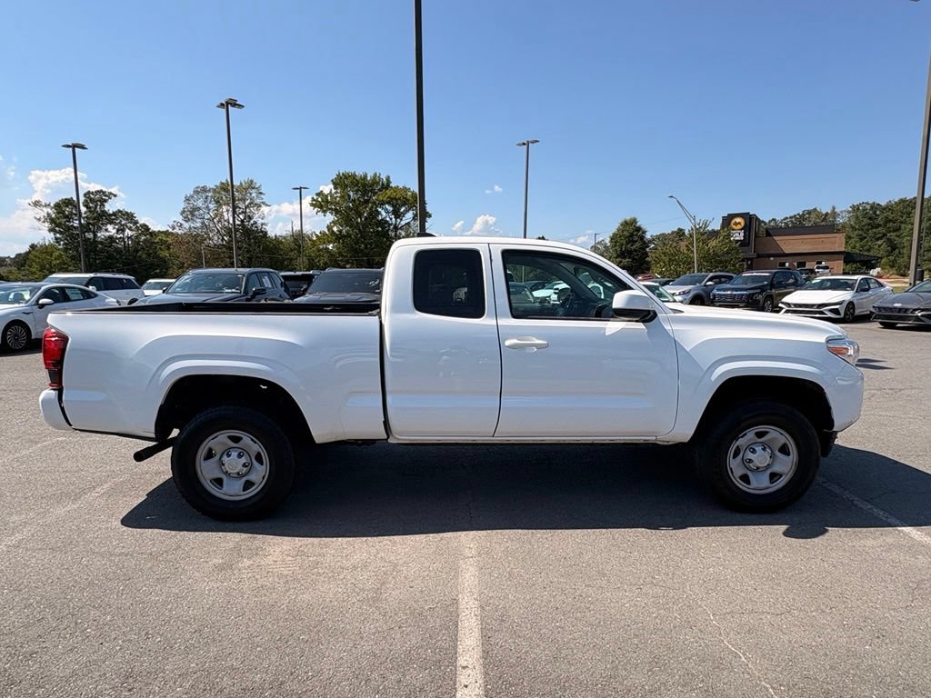 Used 2022 Toyota Tacoma SR RWD image 9
