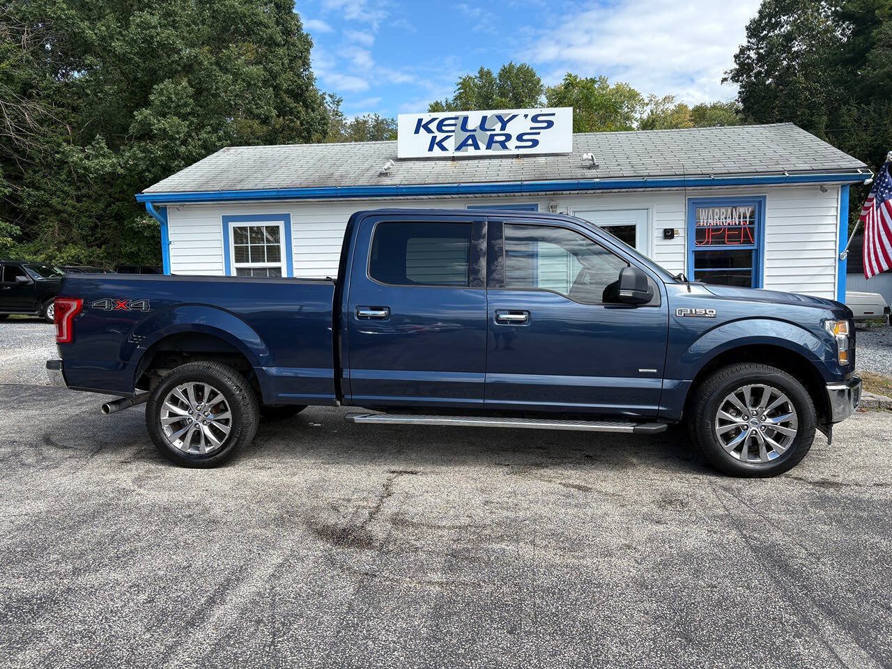 Used 2017 Ford F150 XLT w/ Equipment Group 302A Luxury AWD/4WD image 2