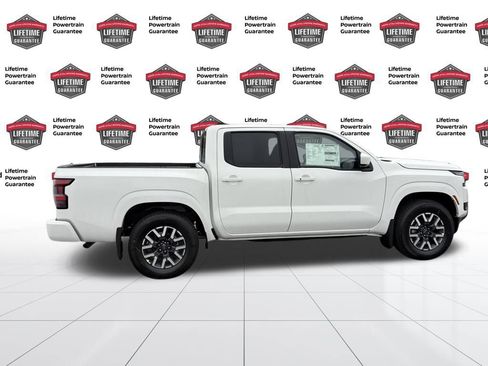 New 2026 Nissan Frontier SV image 7