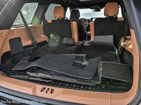 Used 2025 Lincoln Aviator Black Label w/ Jet Appearance Package image 11