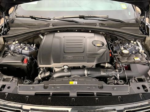 Certified 2026 Land Rover Range Rover Velar Dynamic SE AWD/4WD image 29