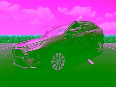 Certified 2021 Toyota RAV4 XLE Premium FWD image 10