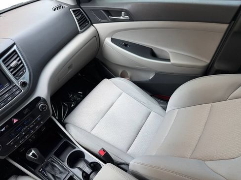 Used 2017 Hyundai Tucson Value FWD image 17