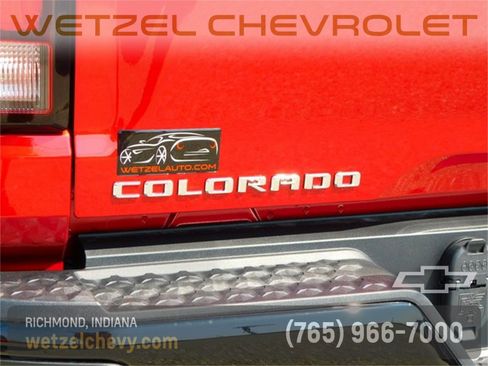 New 2025 Chevrolet Colorado Z71 w/ Midnight Edition image 38