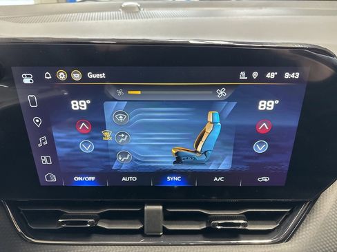 New 2026 Chevrolet Equinox RS image 17