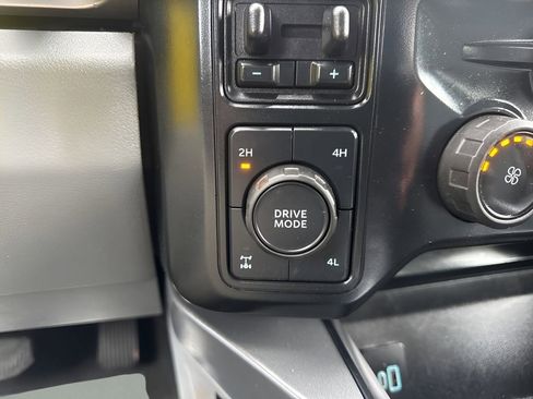 Used 2024 Ford F250 XLT w/ FX4 Off-Road Package image 20