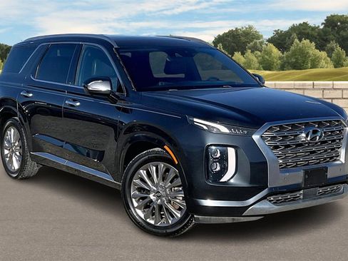 Used 2020 Hyundai Palisade Limited image 2