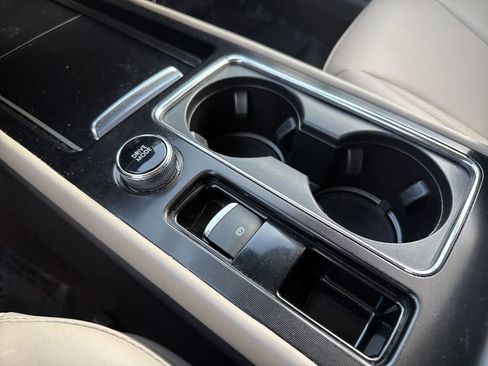 Certified 2022 Lincoln Corsair AWD w/ Equipment Group 101A image 28