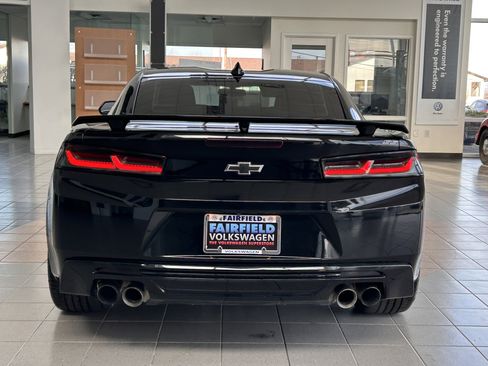 Used 2018 Chevrolet Camaro SS image 6