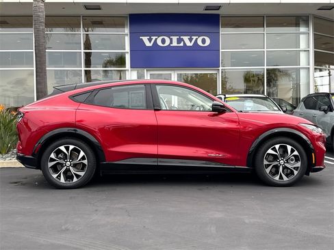 Used 2021 Ford Mustang Mach-E Premium image 6