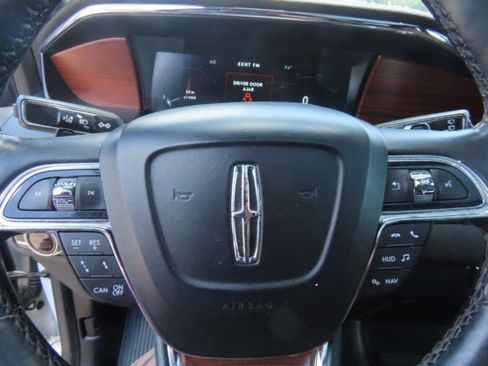 Used 2021 Lincoln Navigator L Reserve w/ Luxury Package AWD/4WD image 26