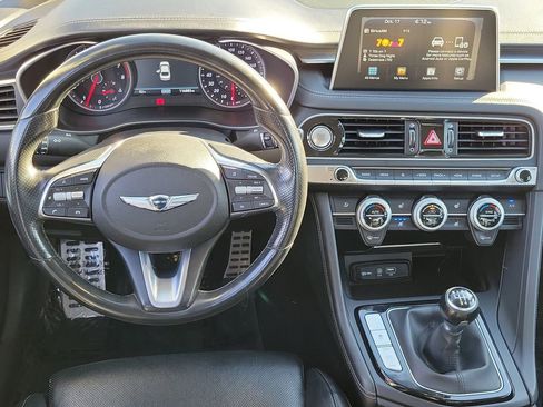 Used 2019 Genesis G70 2.0T Sport image 4