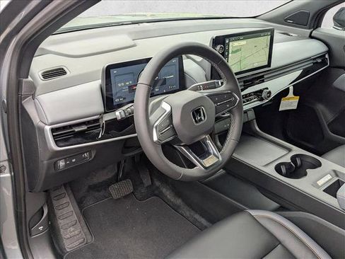 New 2026 Honda Prologue Touring image 3